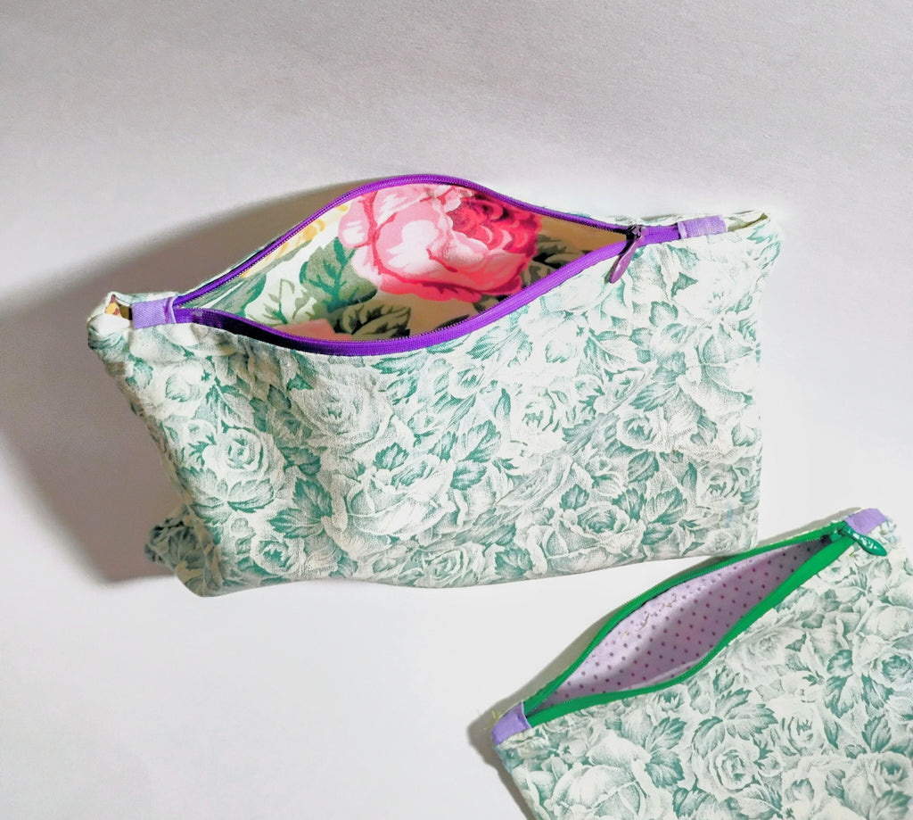 Set of 2 cosmetic zipper pouches